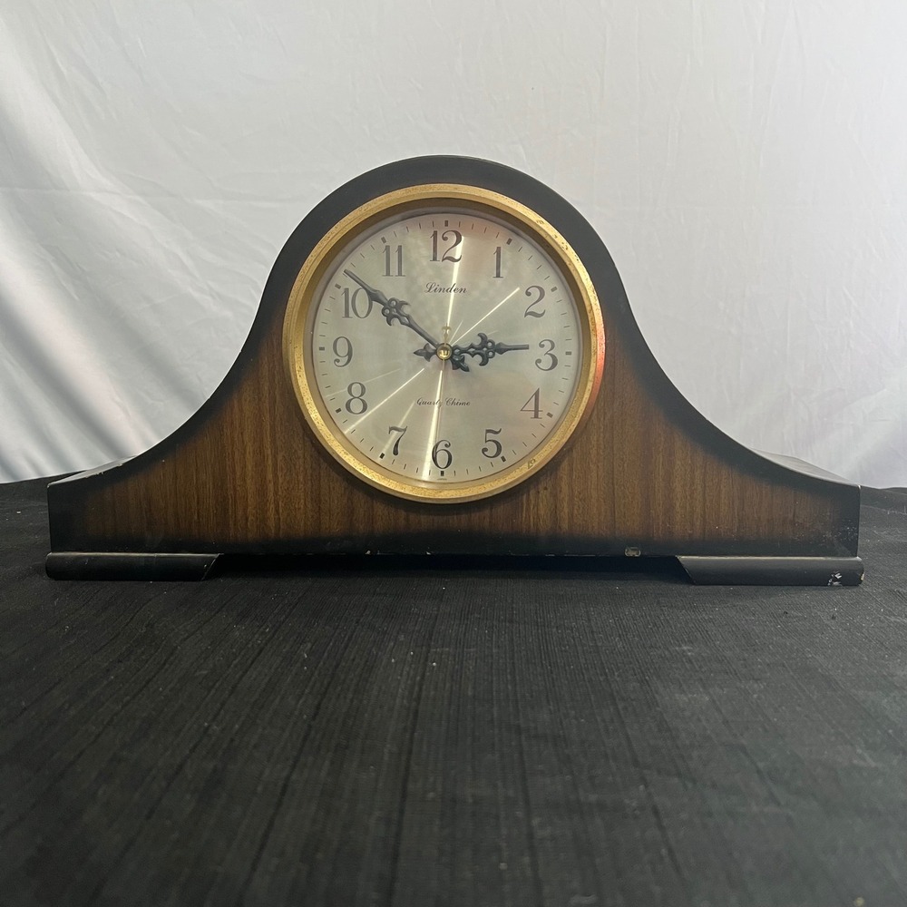 Linden Quartz Strike Mantel Clock 7012 Brown Wood Gold Trim Vintage Japan Movt